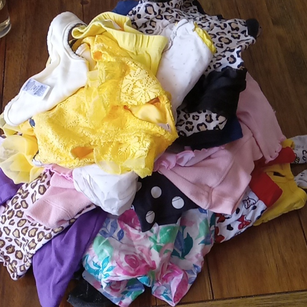 Bundle of baby girls clothes 0 -3